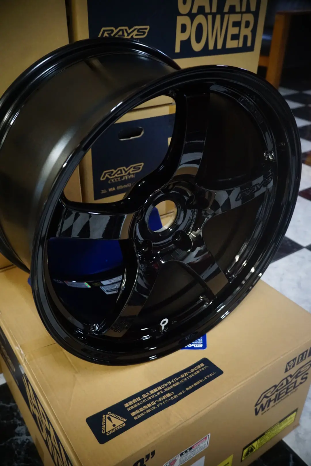 57Cr Glossy Black 18X9.5 +38 5X114.3 (Set Of 4) 2