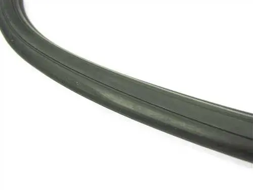 Ford Escort Mk2 Rs Front Screen Rubber - Solid Type No Chrome 1