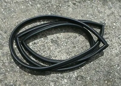 Ford Cortina Mk3 Front Screen Rubber 1