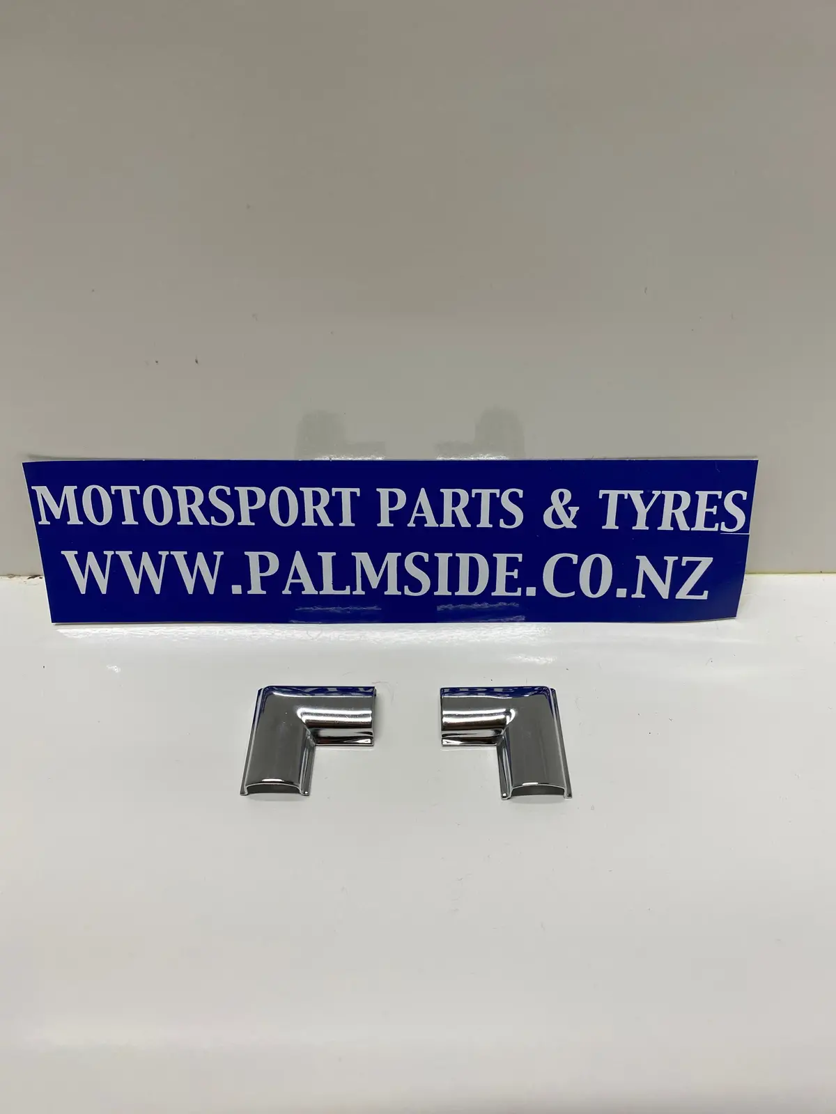 Ford Cortina Mk3 Front Or Rear Screen Chrome Corners 1