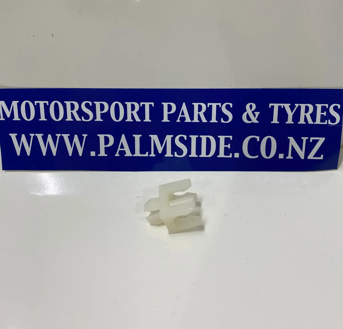 Ford Escort Mk1 & Mk2 Bonnet Stay Grommet Or Clip (#2005) 1