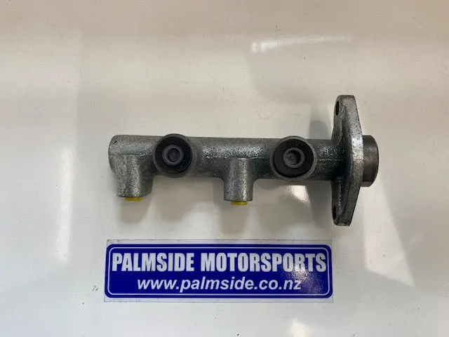 Ford Escort Mk1/2 Road Brake Master Cylinder 1
