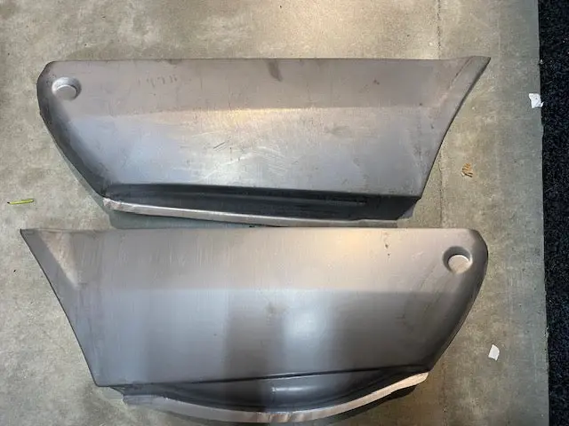 Ford Escort Mk1 Rear Lower Corner 25-16-60-1/2 1