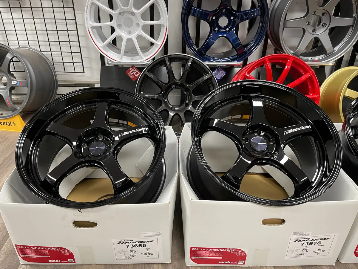 Weds Rn-05M 19X9+30 19X10+40 5X112 Gloss Black 1