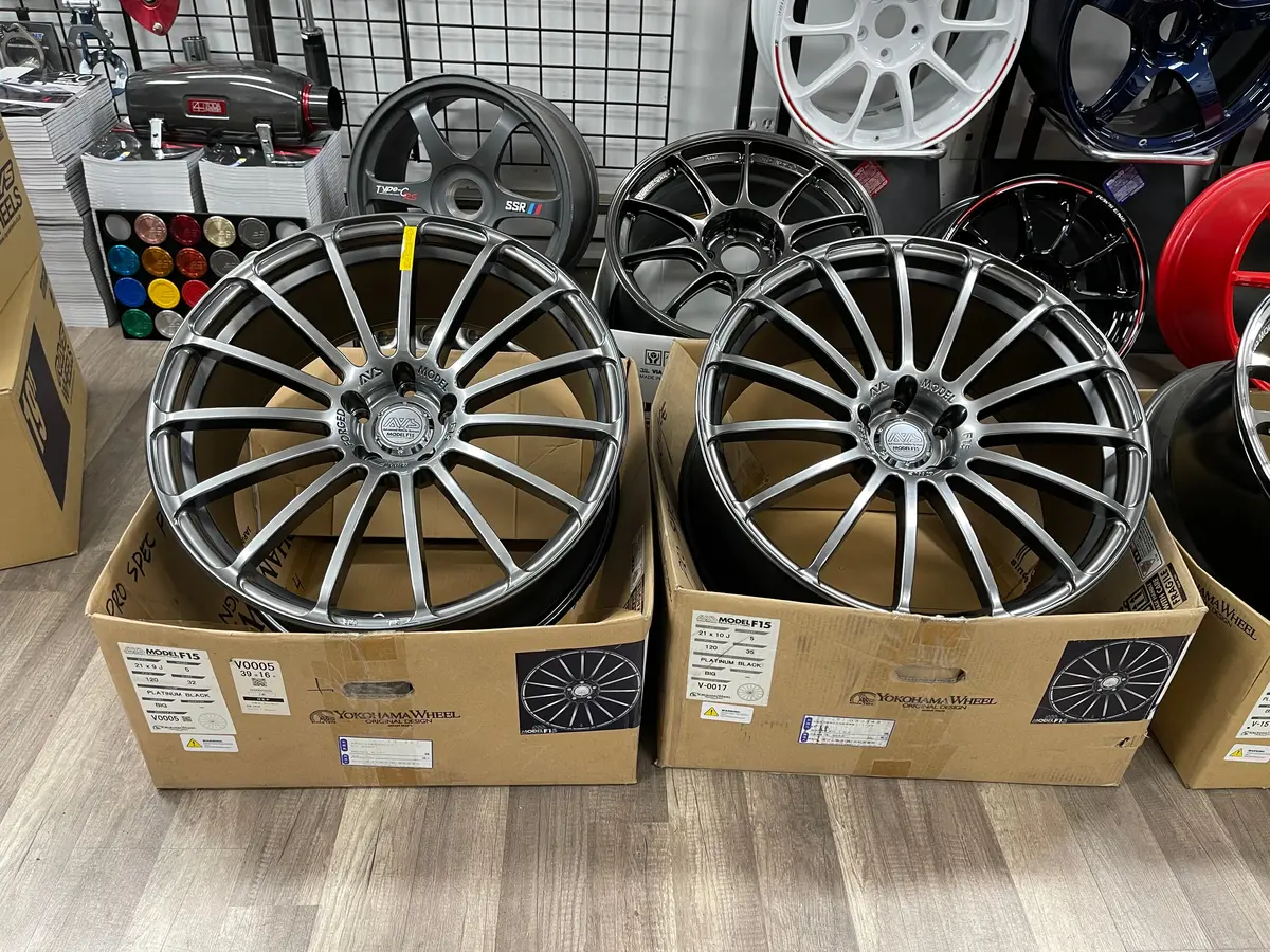 Avs Model F15 Platinum Black  21X9 21X10 5X120 1