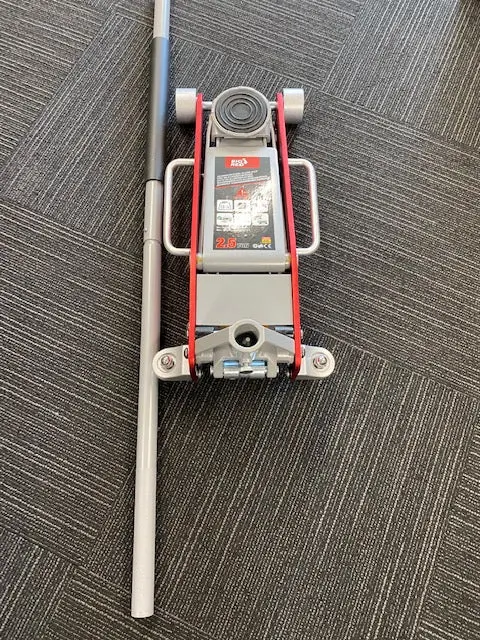 3.0 Ton Alloy/Steel Jack 1