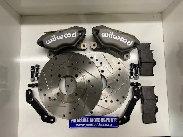Escort Mk2/Capri Dynalite 247Mm Vented Kit With Grooved Discs 1