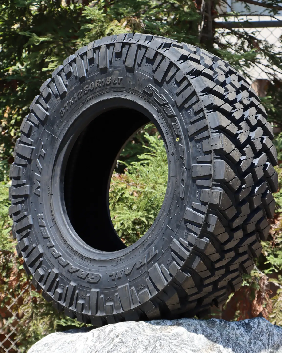 Nitto Trail Grappler M/T – Aggressive Mud-Terrain Off-Road Tire 1