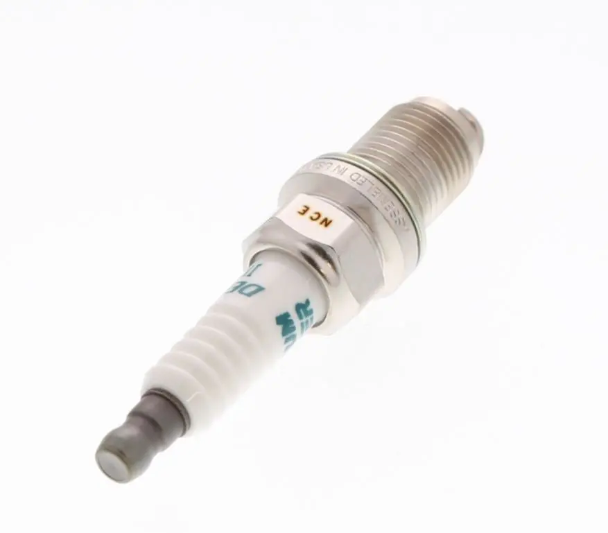 Denso 5303 - Spark Plug; Iridium Power; Oe Replacement; Resistor; Copper; Iridium; Standard; Single; Also Use New Number Ik16 1