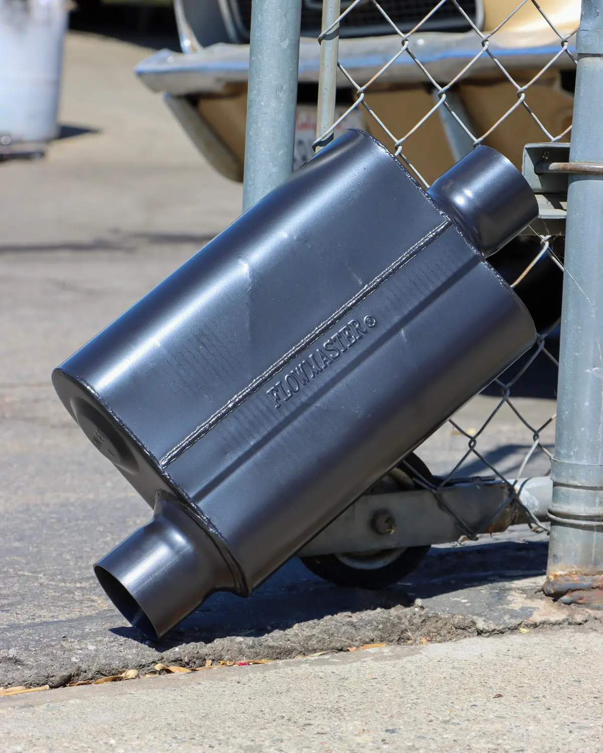 Flowmaster 40 Series Chambered Muffler | Deep Aggressive Exhaust Sound 1