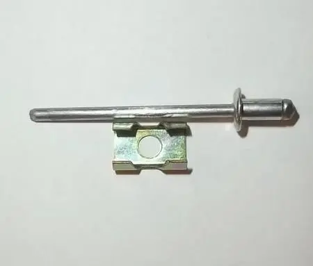Mk1 Escort Chrome Trim Clip 1